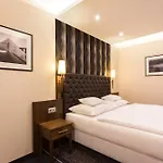 Szőnyi Garden Pest 3* Budapest