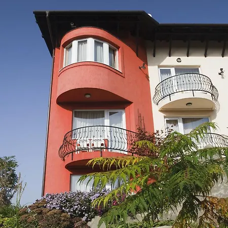 Szonyi Garden Pest بودابست