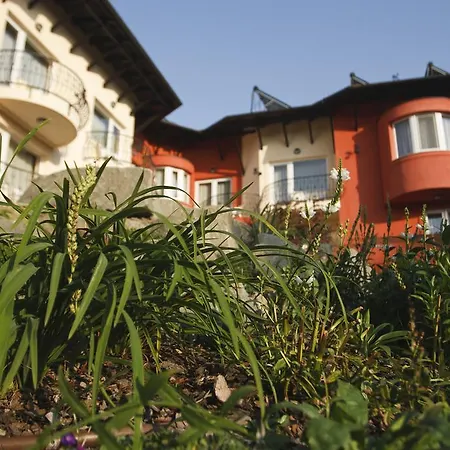 Отель Szonyi Garden Pest