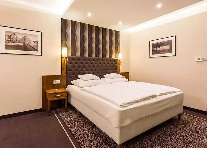 Szonyi Garden Pest Hotell 3*