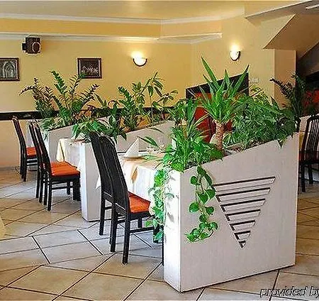 Szonyi Garden Pest Hotel Budapeste