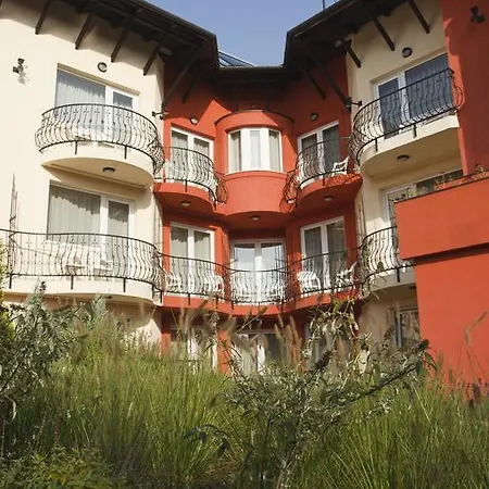 Szonyi Garden Pest Hotel