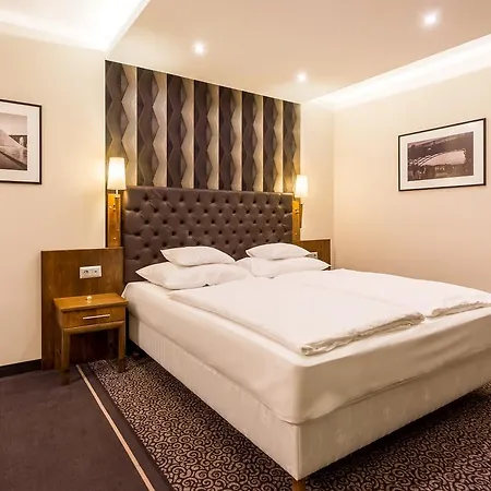 Szonyi Garden Pest Hotel 3*